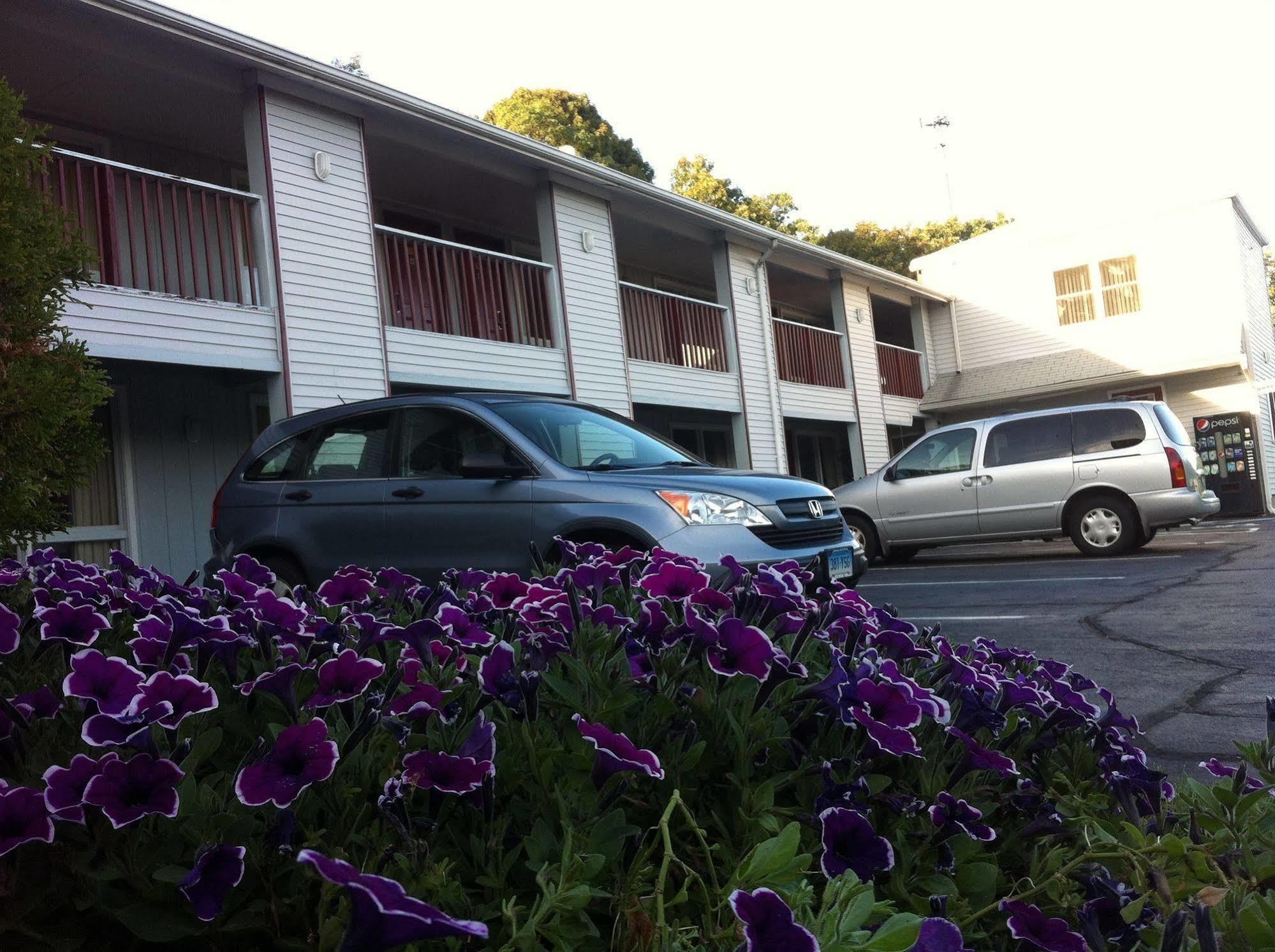 Liberty Inn Old Saybrook Exterior foto